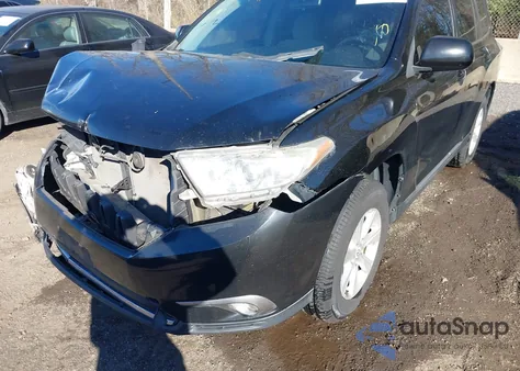 2011 Toyota Highlander Base V6 из США, поврежденный, VIN 5TDBK3EH7BS067892